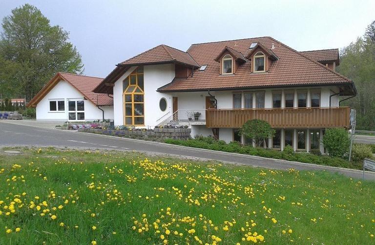 Dzt-Schwarzwaldhotel Garni Unterkirnach Kültér fotó