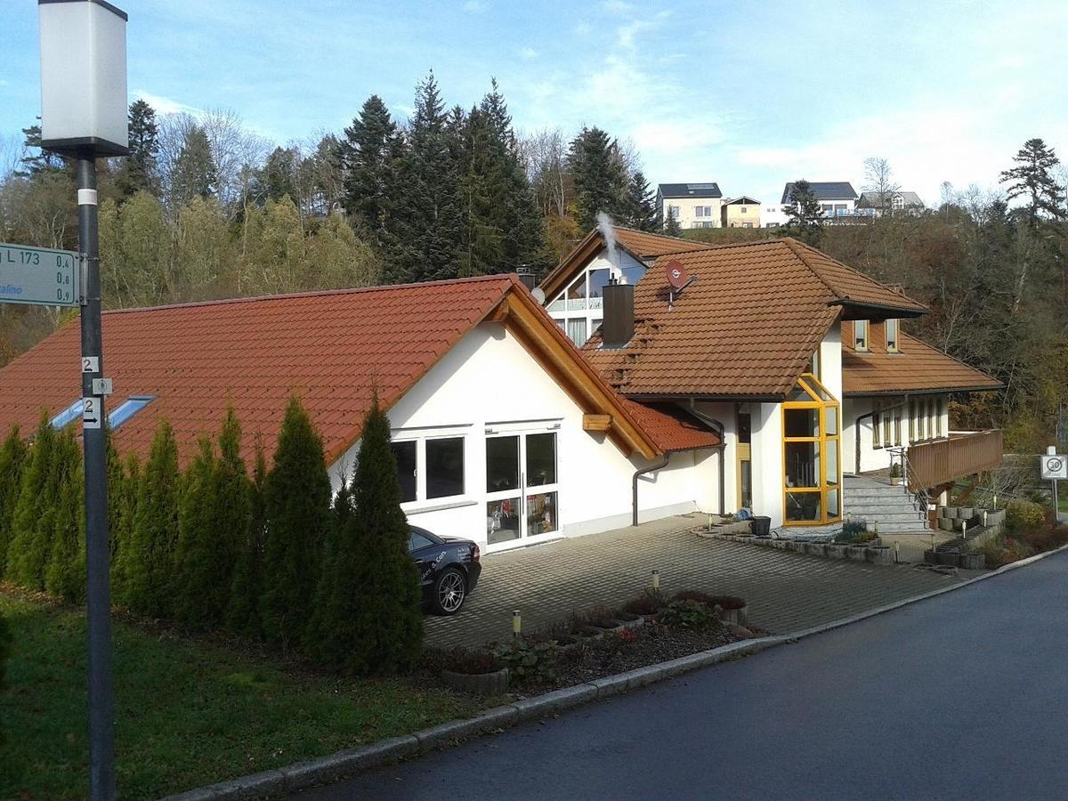Dzt-Schwarzwaldhotel Garni Unterkirnach Kültér fotó